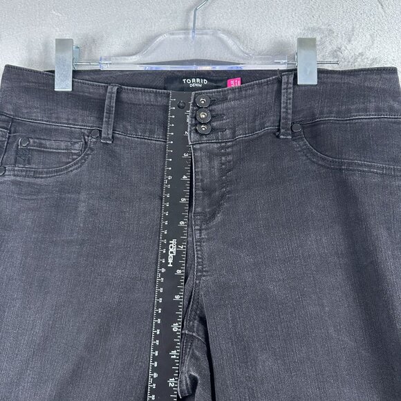 Torrid Skinny Jeans Womens Size 16R Mid Rise Ankle Slim Button Fly Black - Picture 7 of 12
